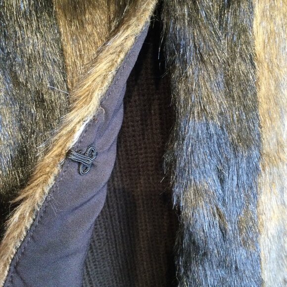 Etcetera Faux Fur & Knit Sleeveless Vest Brown Black Striped Size M Fall - Picture 2 of 8